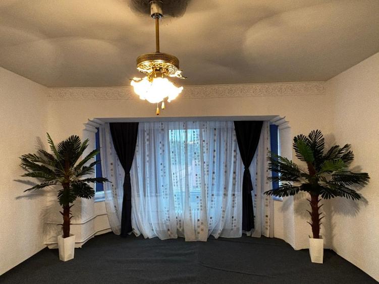 Apartament cu 3 camere decomandat în Stadion