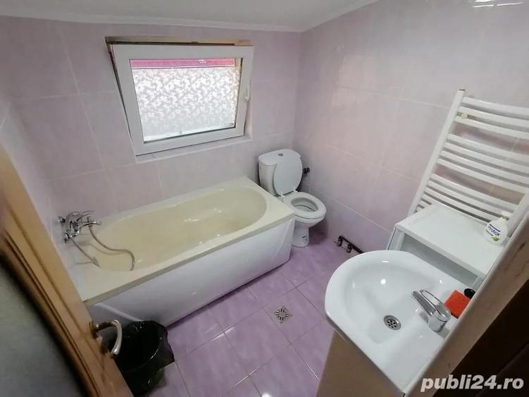 Apartament cu 3 camere decomandat, mobilat în Ostroveni