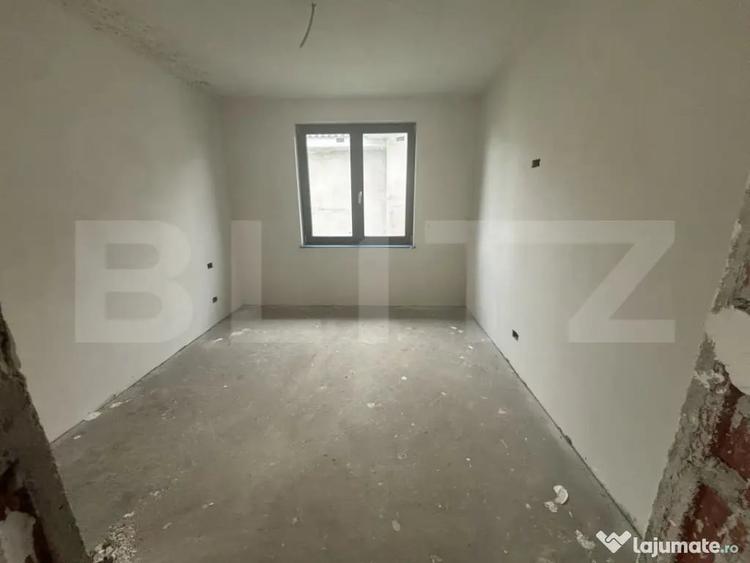 Casă cu 4 camere cu Teren 300 Mp în Vetiș