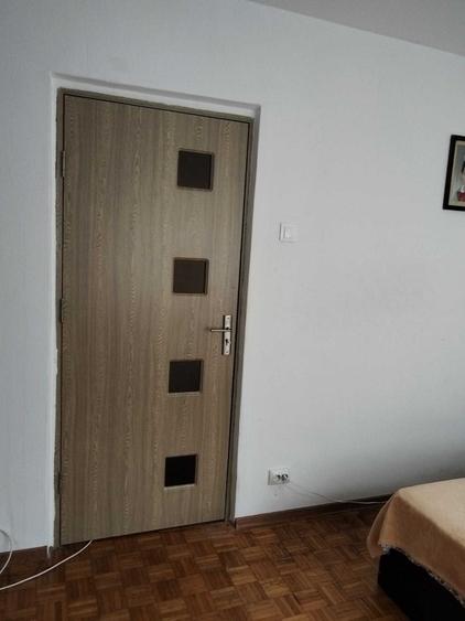 Apartament cu 2 camere semidecomandat în Valea Rosie
