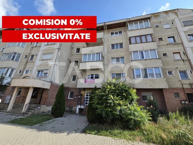 Apartament cu 4 camere decomandat în Central