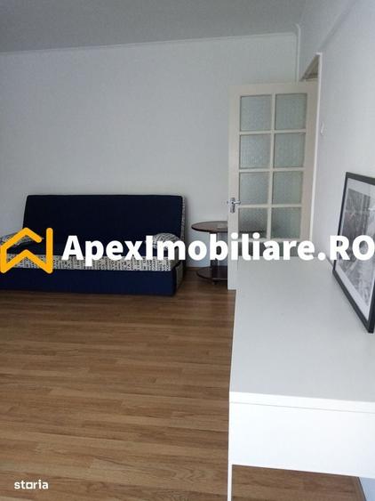 Apartament cu 2 camere decomandat în P-ța Muncii