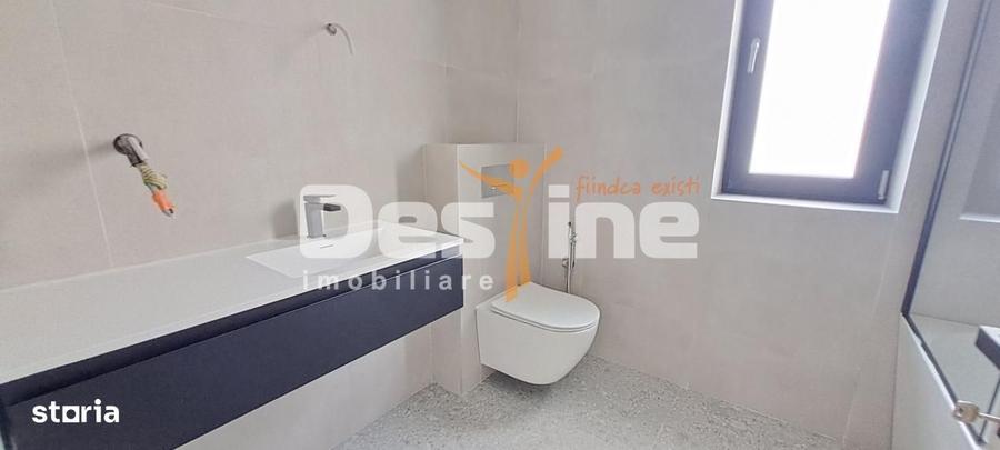 Casă cu 4 camere în Balciu