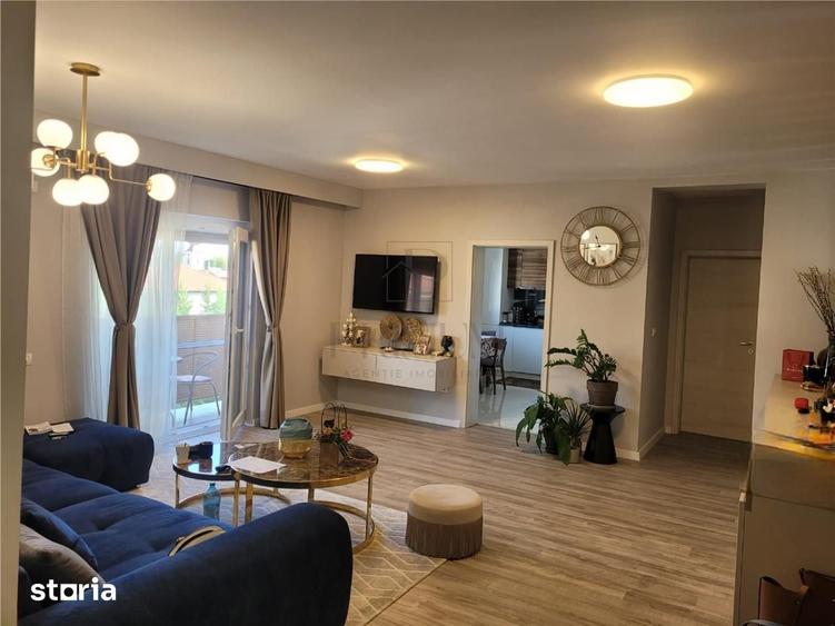 Apartament cu 4 camere decomandat în Giroc