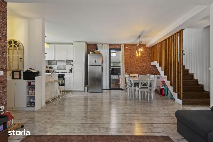 Casă cu 4 camere cu Teren 143 Mp în Corbeanca