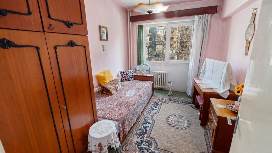 Apartament cu 3 camere, mobilat în Gorjului