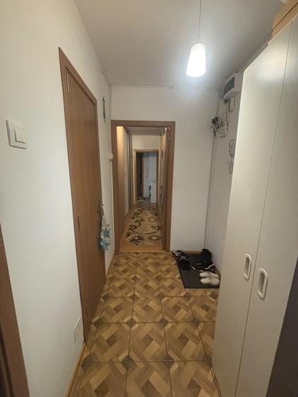Apartament cu 2 camere semidecomandat în Iancului