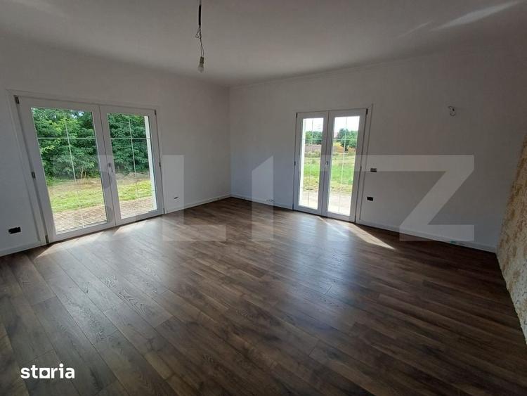 Casă cu 5 camere cu Teren 2650 Mp în Pătrăuți