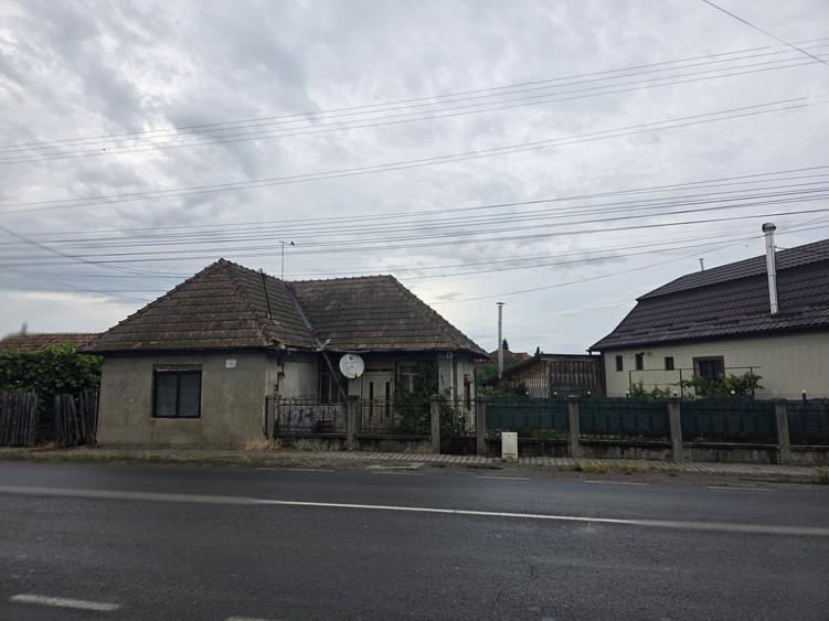 Casă cu 3 camere în Mihai Viteazu