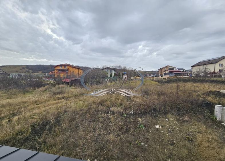Casă individuală cu 5 camere cu Canalizare în Chinteni