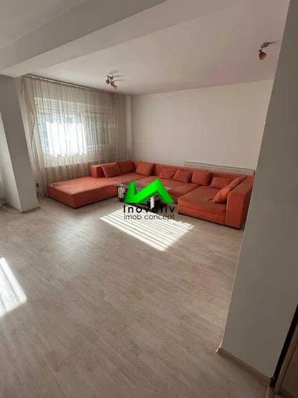Apartament cu 2 camere decomandat în Ștrand