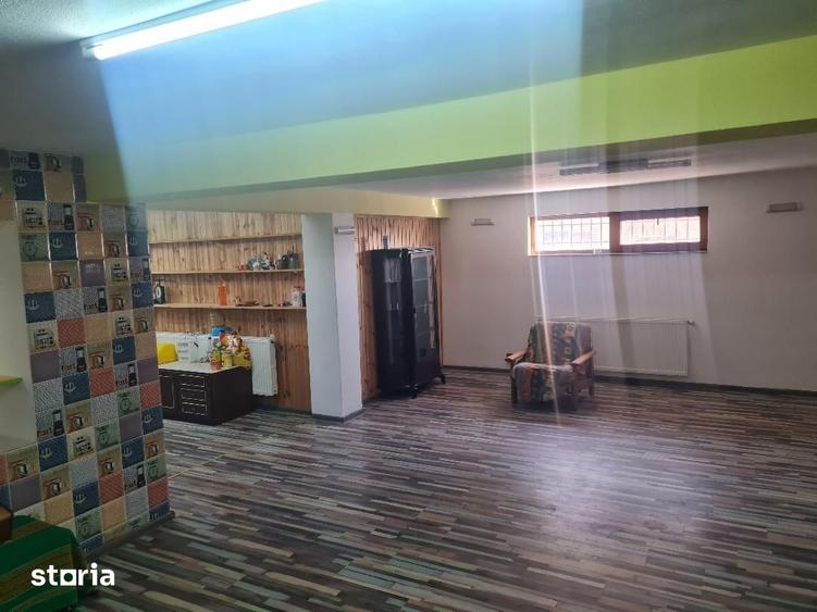 Apartament cu 7 camere în Ștefănești