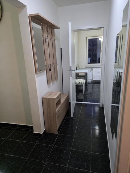 Apartament cu 2 camere decomandat în Apusului