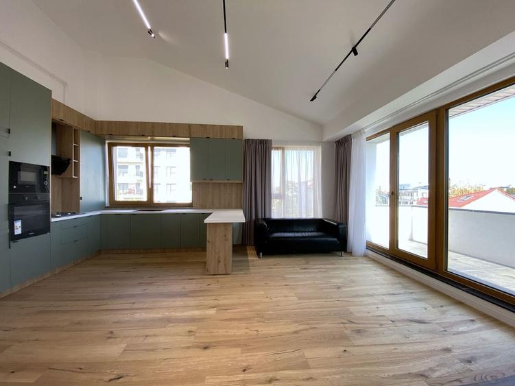 Apartament cu 4 camere semidecomandat în Domenii