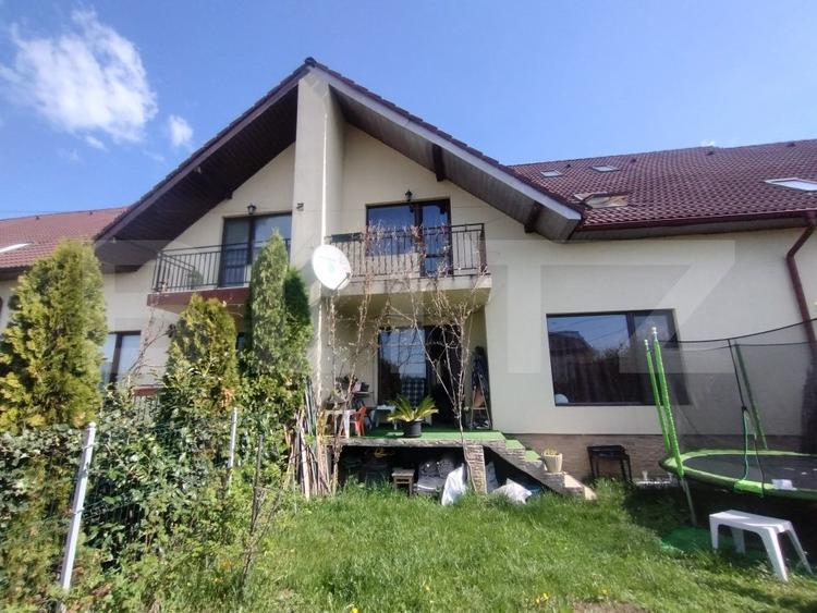 Duplex cu 6 camere cu Canalizare în Unirea