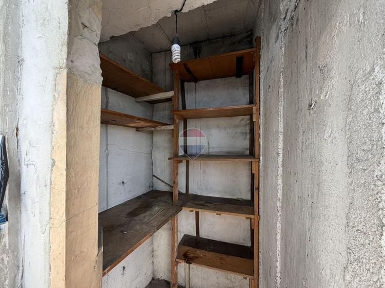 Apartament cu 3 camere semidecomandat în Iancului