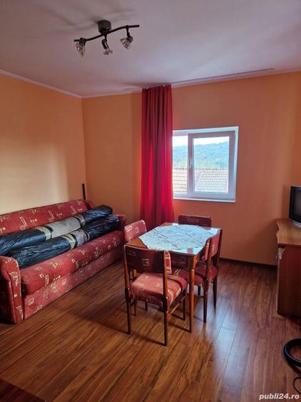 Casă cu 4 camere în Câmpulung Muscel