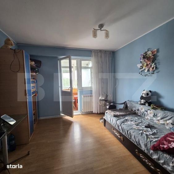 Apartament cu 4 camere decomandat în Sârbi