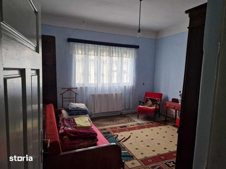 casa de vanzare in Pucioasa - 1