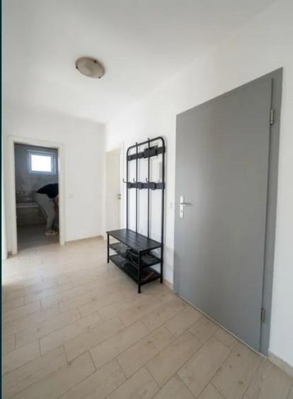 Apartament cu 3 camere decomandat în Avantgarden
