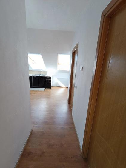 Apartament cu 2 camere decomandat în Florești