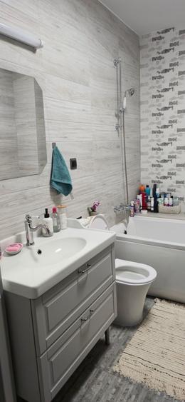 Apartament cu 2 camere decomandat în Apahida