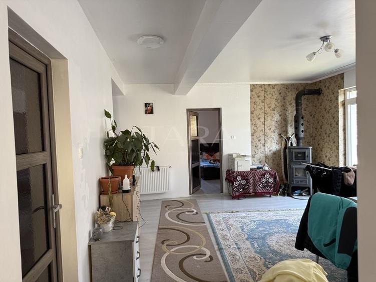 Casă individuală cu 5 camere cu Canalizare în Feleacu