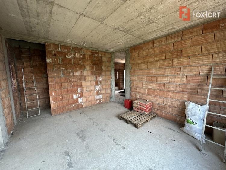 Casă individuală cu 3 camere cu Teren 752 Mp în Moșnița Nouă