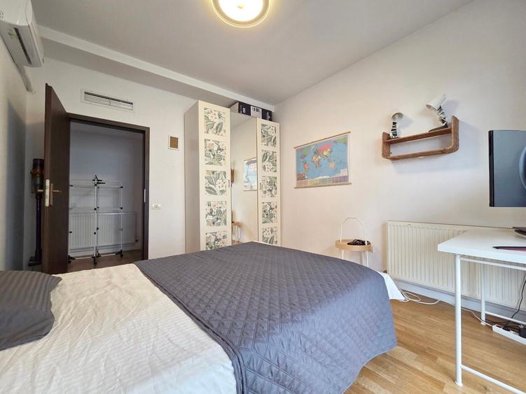 Apartament cu 3 camere semidecomandat, mobilat în Arcul de Triumf