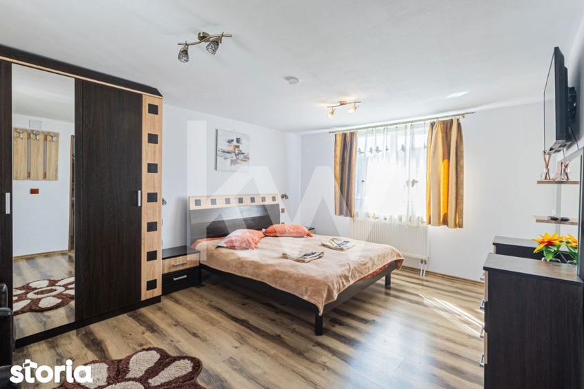 Casă cu Teren 3700 Mp în Vâlcele