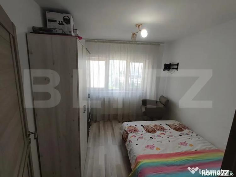 Apartament 3 camere, etaj 7/9 cu lift, 70 mp, zona Micro 6 - 7