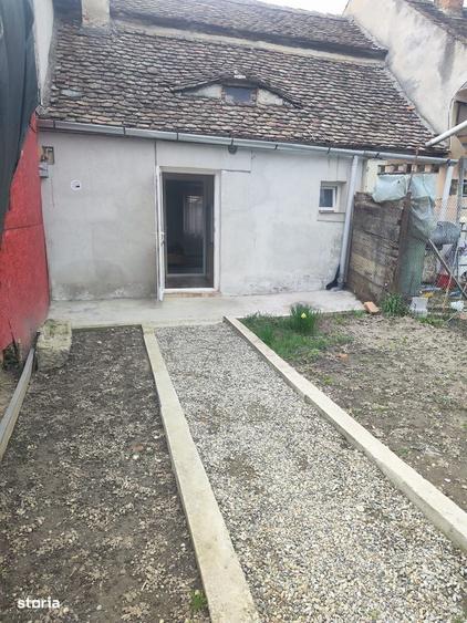Apartament cu 2 camere decomandat în Cristian