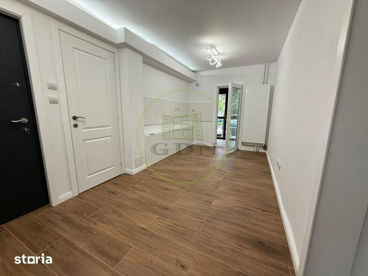 Apartament cu 2 camere decomandat în Sărari