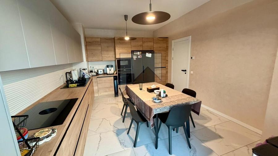Duplex Premium 4 Camere - Vasile Lascar - Terase Panoramice - 4 Locuri parcare - 11
