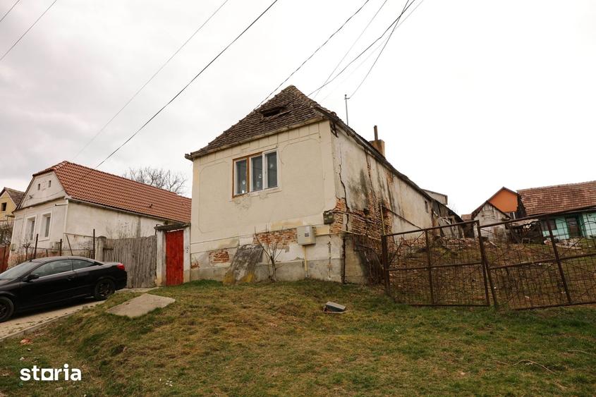 Casă cu Teren 792 Mp în Bazna