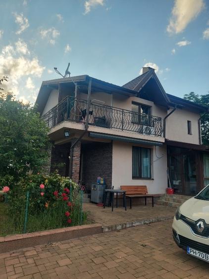 Casă individuală cu 4 camere cu Garaj în Păulești