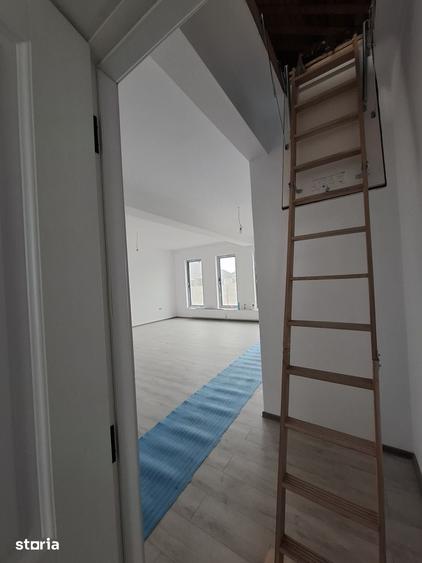 Casă cu 3 camere cu Teren 300 Mp în Central