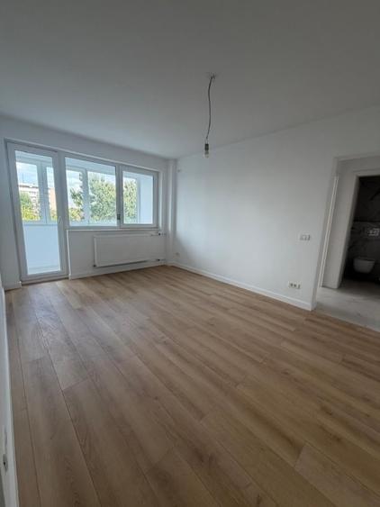 Apartament cu 2 camere decomandat în Baba Novac