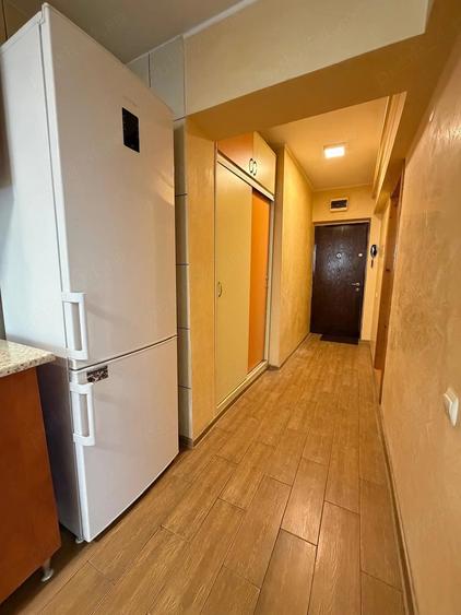 Inchiriere apt 3 camere, situat in Galati, pe Faleza, etaj 2, mobilat si utilat - 11