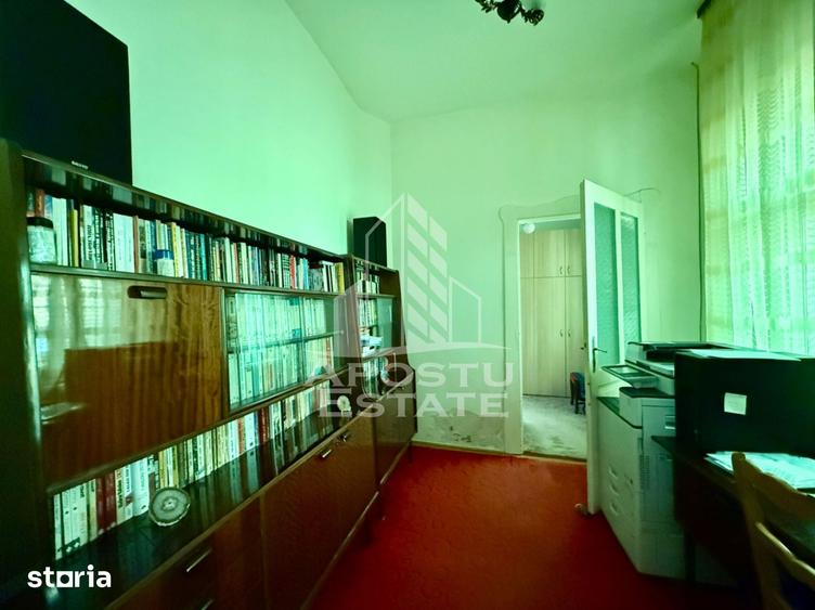 Casă cu 8 camere cu Teren 1126 Mp în Iosefin