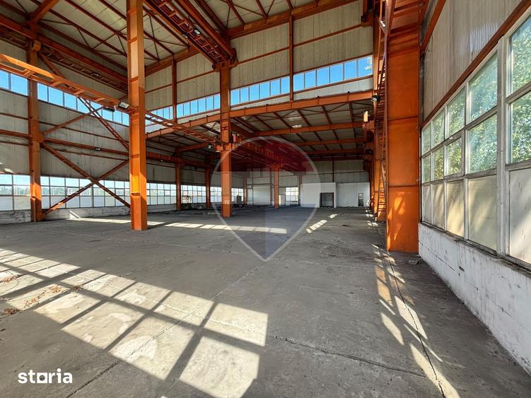 Spațiu comercial, de 2,900 mp, în Valea Călugărească