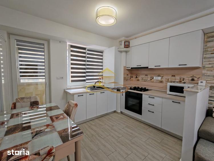 Apartament cu 3 camere în Mioriței