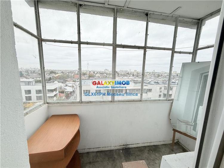 Apartament cu 4 camere decomandat, mobilat în Republicii
