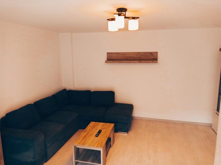 Apartament cu 2 camere decomandat, mobilat în Banat