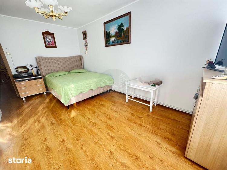 Apartament cu 2 camere decomandat în Vasile Aaron