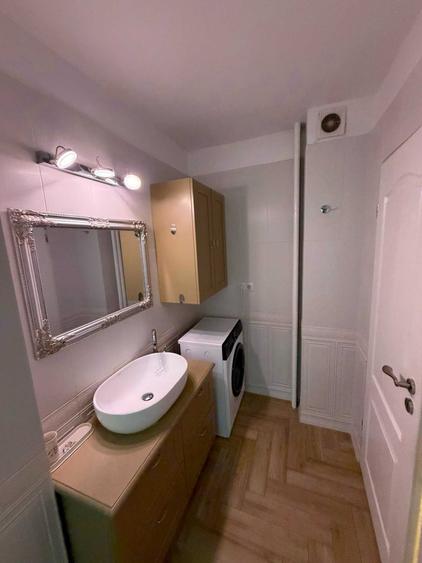 Apartament cu 3 camere decomandat în Dacia