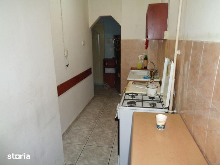 Garsonieră decomandată în Șega