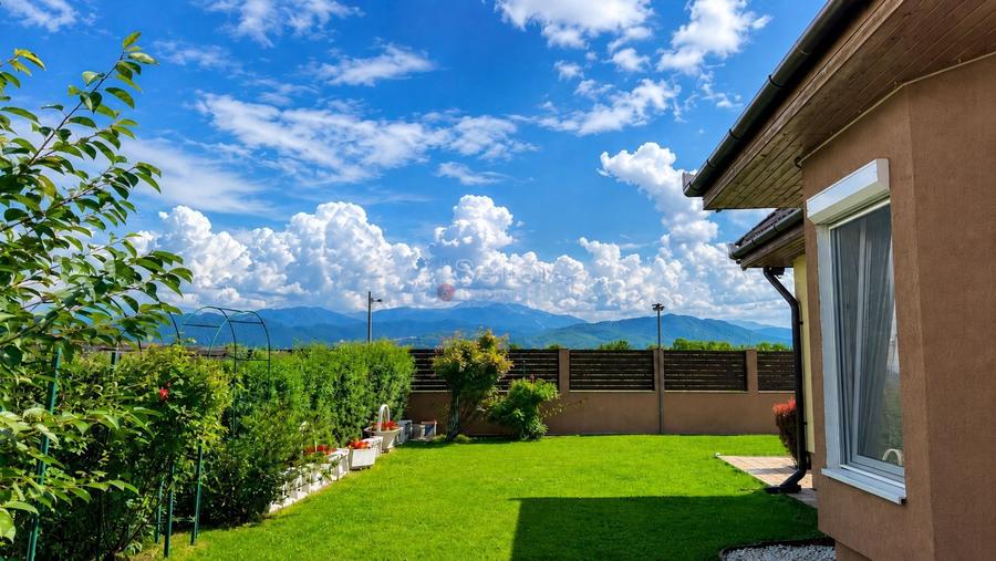 Casă individuală cu 3 camere cu Canalizare în Bartolomeu