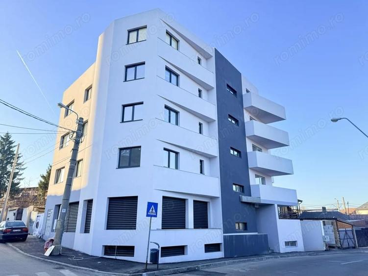 Apartament cu 3 camere decomandat în Doamna Ghica