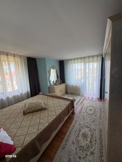 Casă cu 4 camere în Mocira